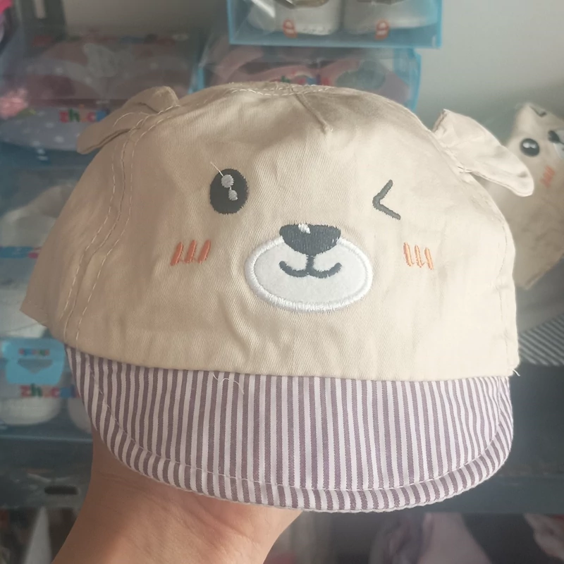 سیسمونی نوزاد کلاه آفتاب گیر طرح خرس